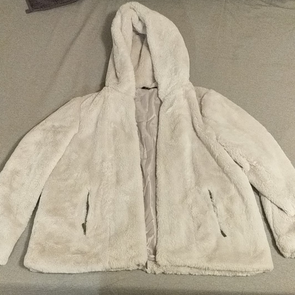 Simply Vera Wang Faux Fur Jacket